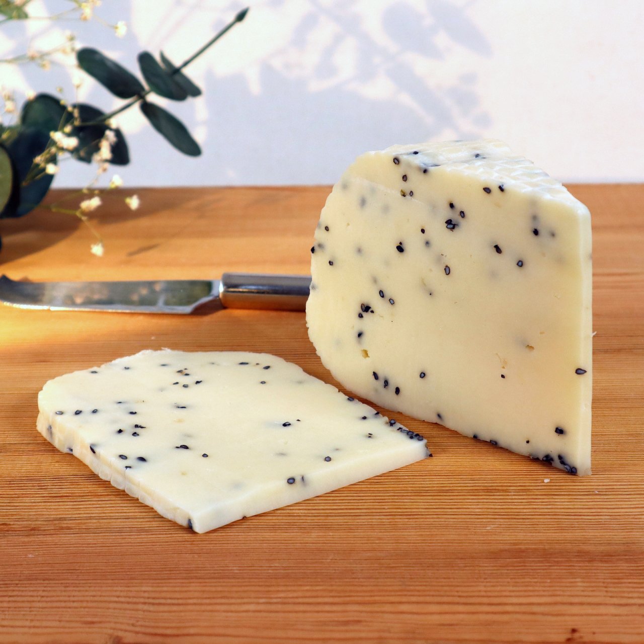 Çörek Otlu Sepet Peyniri 300gr